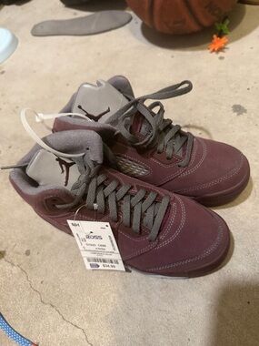 Jordan 5 (2Y) Burgundy and Gray Suede Sneakers